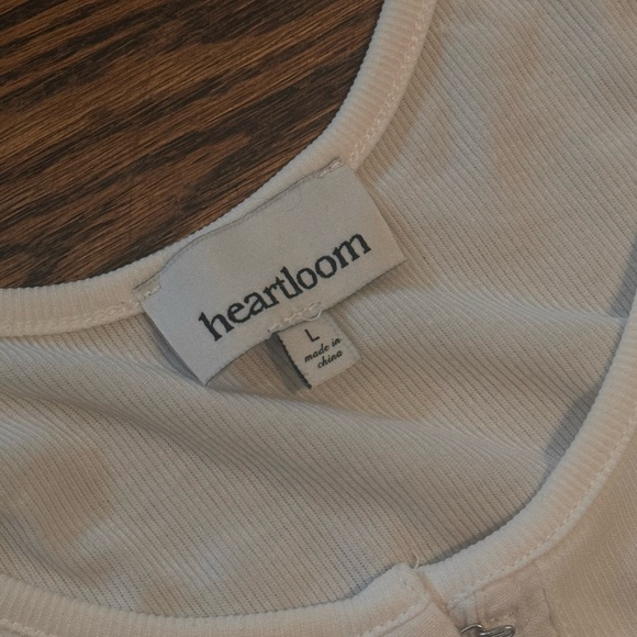 Heartloom white clasp tank top - Picture 4 of 4